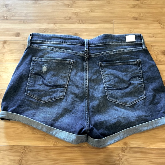 High Rise Jean shorts - Picture 2 of 3